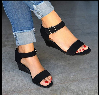 Women's Fashion Wedge Buckle Strap Plus Size Sandals