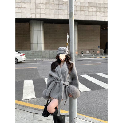 Lace-up Furry Sleeves Thin Hepburn Style Woolen Coat