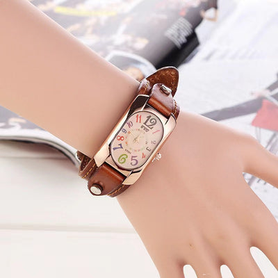 Trendy Vintage Genuine Leather Men's Watch